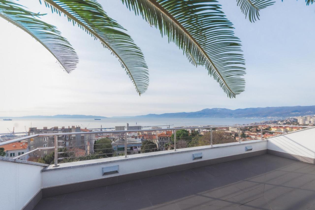 Penthouse Belvedere City View With Private Parking Рієка Екстер'єр фото