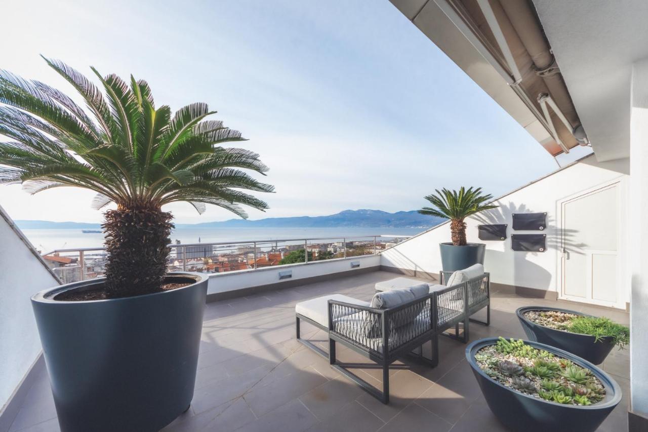 Penthouse Belvedere City View With Private Parking Рієка Екстер'єр фото